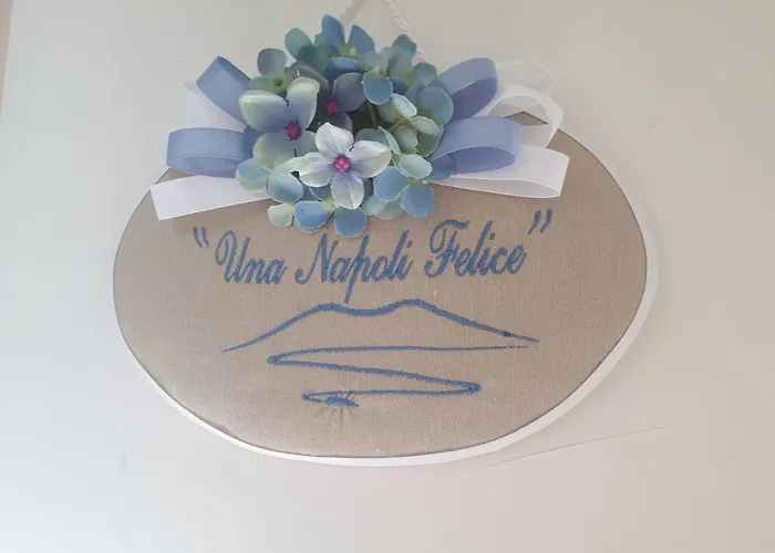 Una Napoli Felice